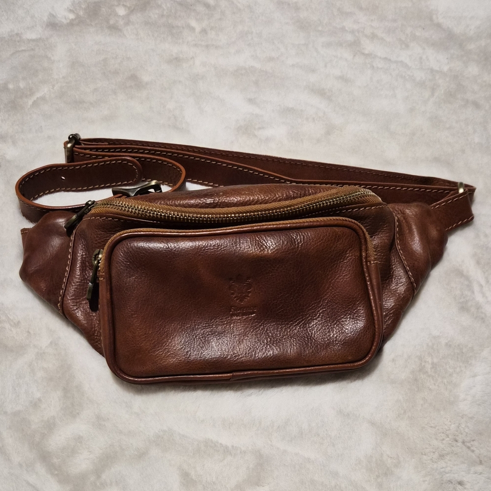 Elegant Brown Leather Crossbody Bag